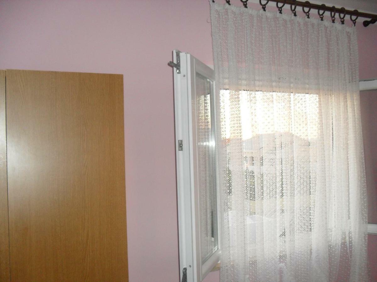 Apartment Zdenka Povljana Buitenkant foto