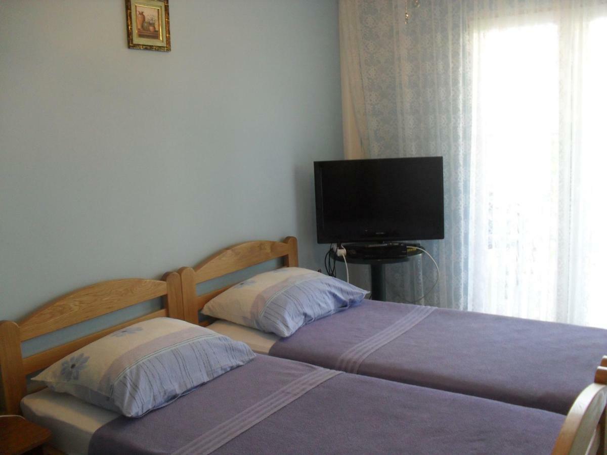 Apartment Zdenka Povljana Buitenkant foto